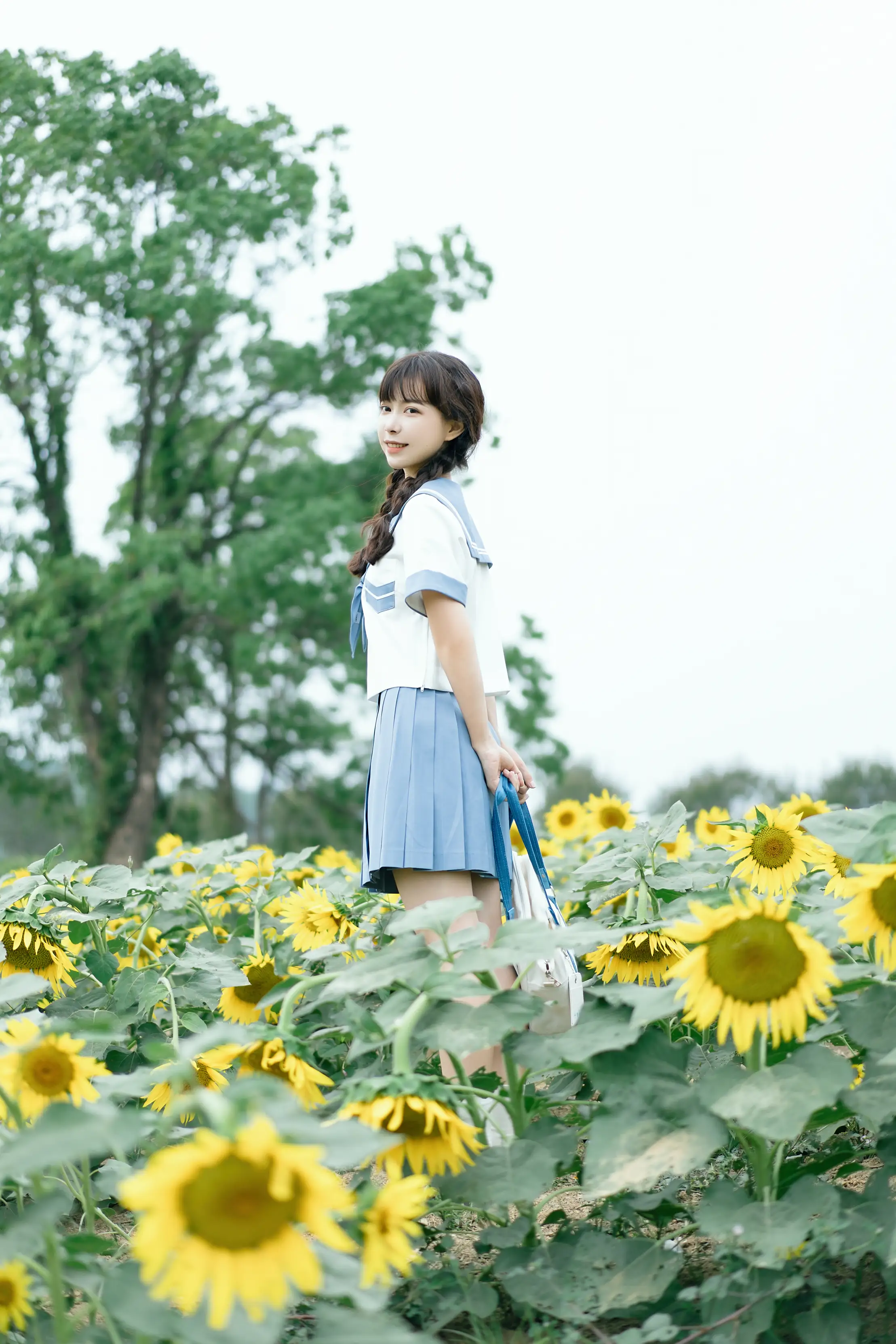 [YITUYU] 2022.11.20 Vol.2484 – Sunflower Appointment Variety of small shadows#[27P]-12